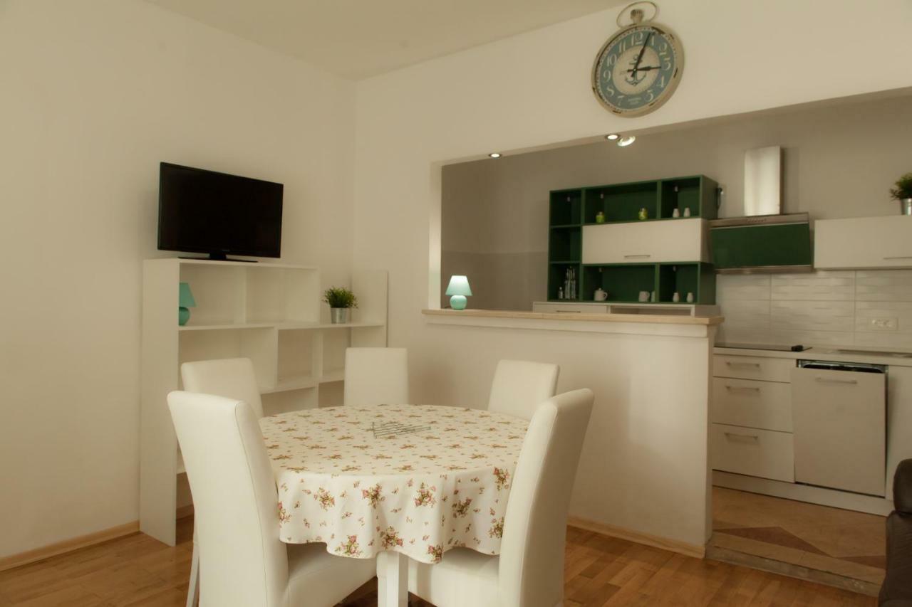 Holiday Home Domi 诺维·维诺多尔斯基 外观 照片